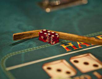 RCI Mariner of the Seas Casino.jpeg